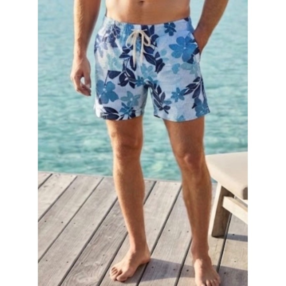 Vineyard Vines Mens XXL Seersucker Swim Trunks Blue White Tropical Floral Shorts